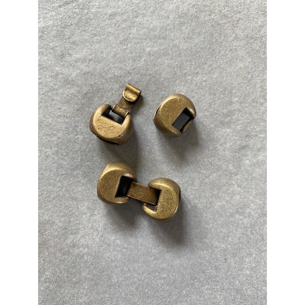 Licorice Clasp 2 sets - Antique Brass leather jewelry findings end pieces
